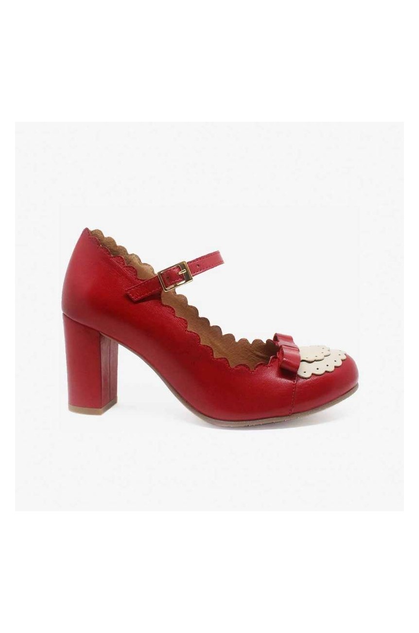 Chaussures vintage rouge en cuir