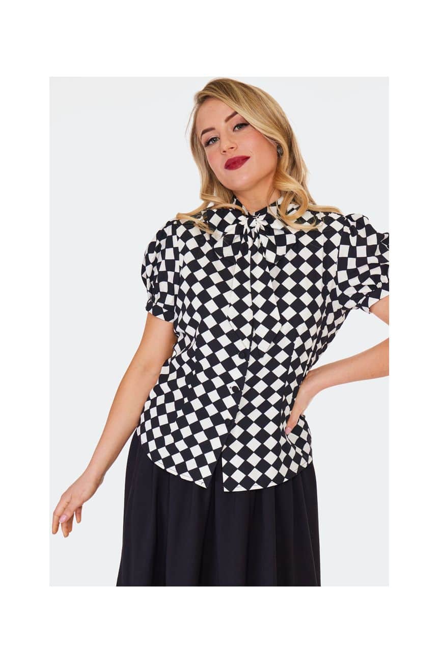 Chemise a damier noir et blanc