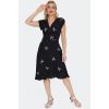 Robe vintage noire brodée de fleurs