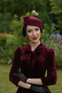 Robe retro en velours bordeaux