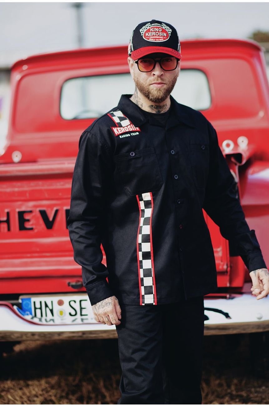 Chemise workwear homme noire damier vertical liseré rouge poches rabat col cubain racing
